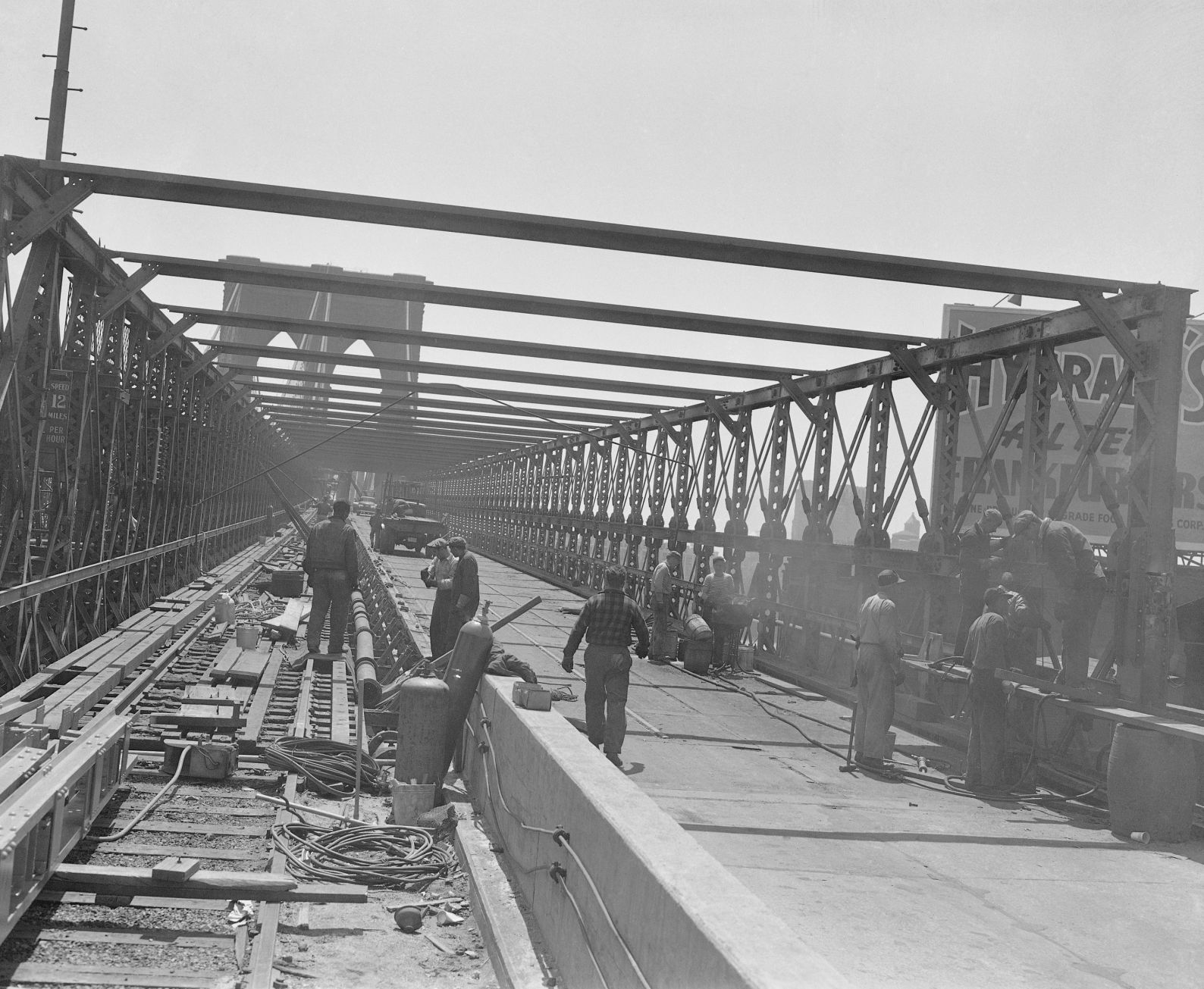 May 24, 1950: Brooklyn Bridge Road Work